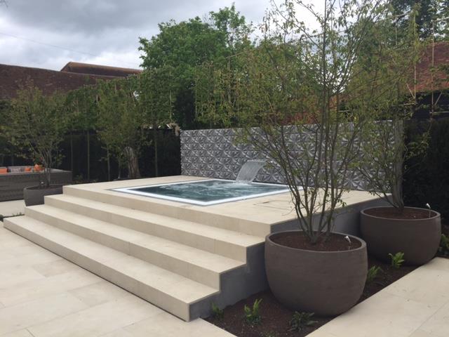Outdoor HydroPool with Feature Wall